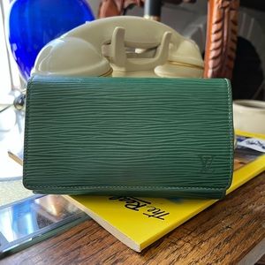 LV Porte Monnaie Billets Tresor Wallet Epi